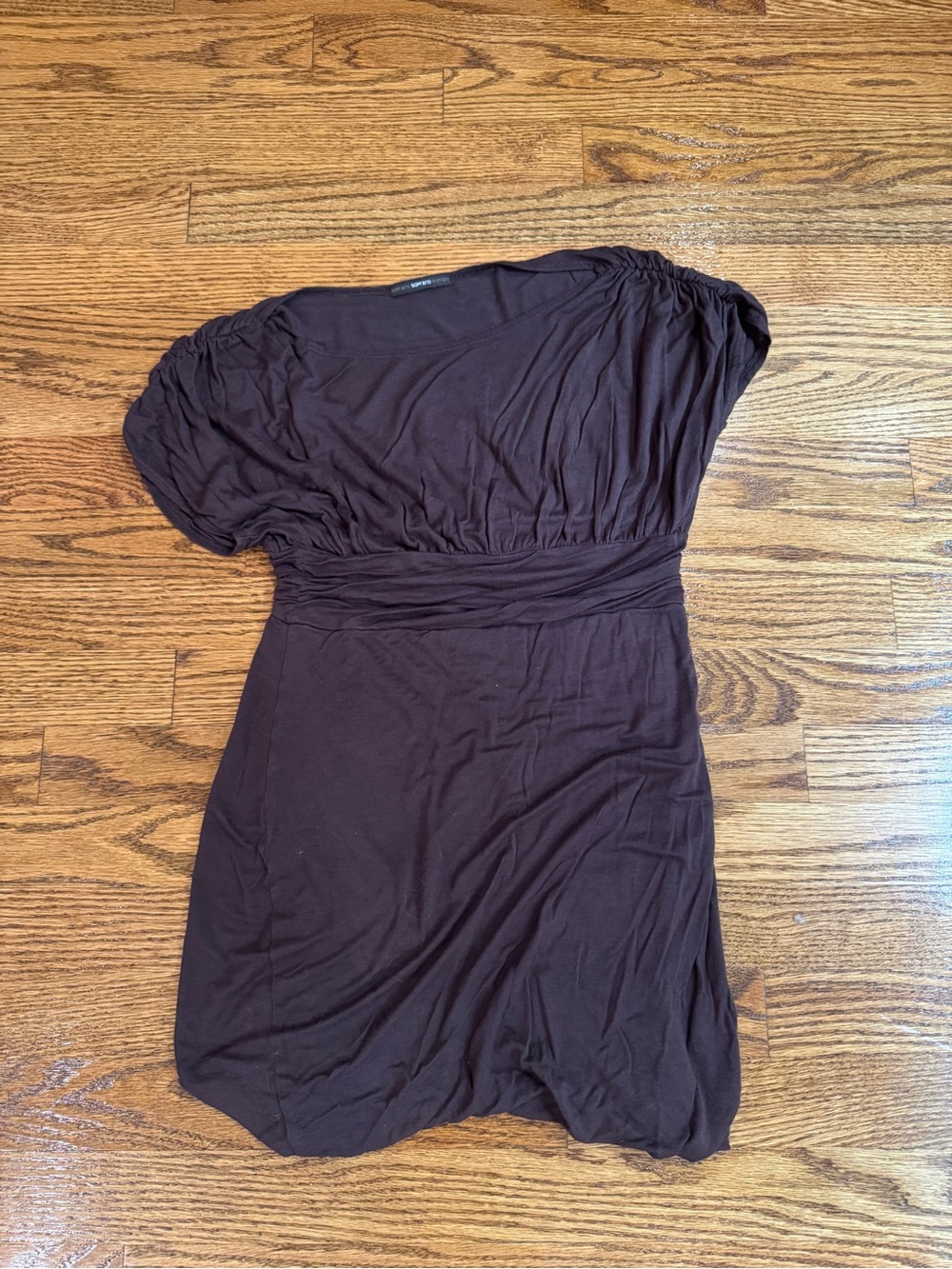 Short sleeve fitted mini dress dark brown